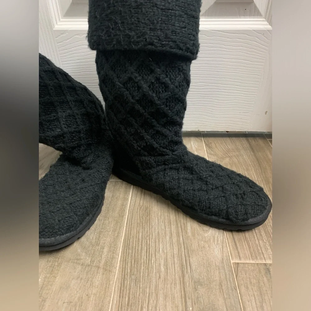 Ugg Australia Women’s Sweater Cardy Knit Boots - Size 9 - Picture 6 of 9